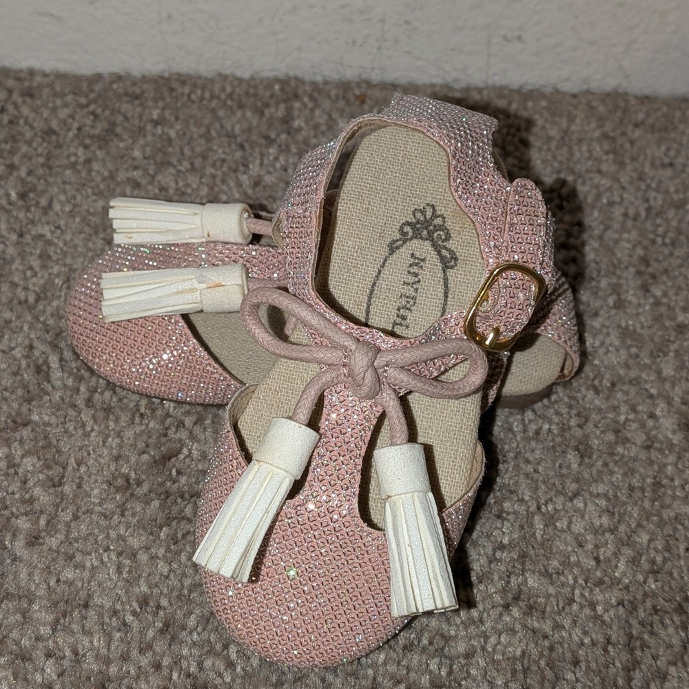 Joyfolie Pink Glitter T-Strap Sandals Tassels Bow Gold Buckle Kids Size 4